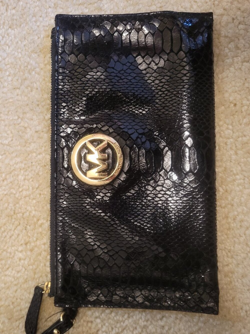 Michael Kors Faux Snakeskin Patant Wristlet Black